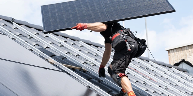 monteur zonnepanelen dijkman